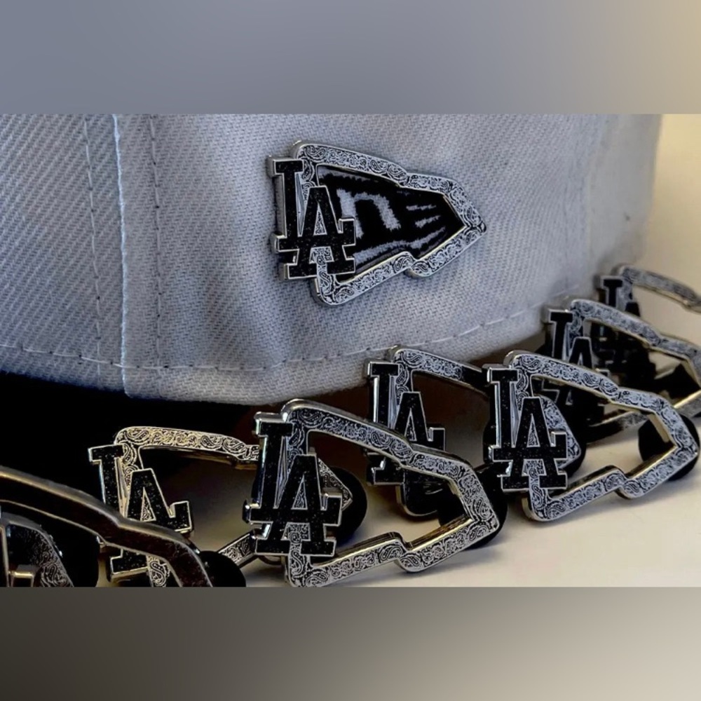L.A. HAT PIN